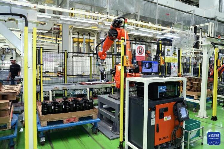 泰国ais公司企业电信技术产品部主管阿斯尼&middot;维帕塔瓦特表示,ais跟
